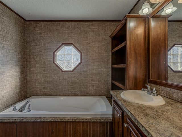 10055 351st St, Blanchard, OK 73010