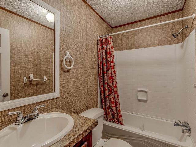 10055 351st St, Blanchard, OK 73010