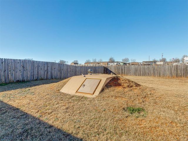 10055 351st St, Blanchard, OK 73010