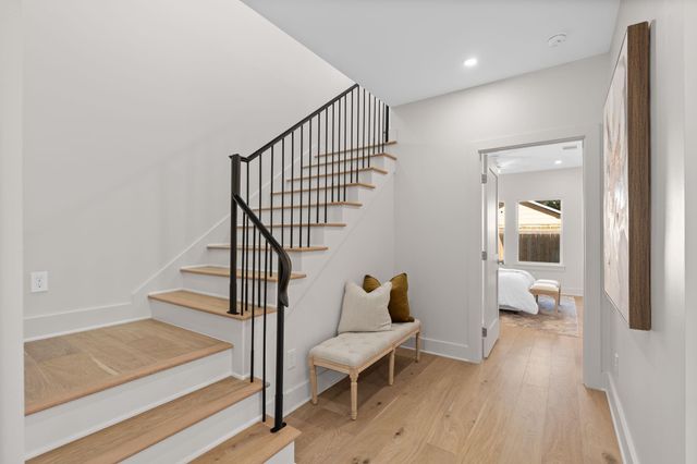 1011 W Cottage Street, Houston, TX 77009