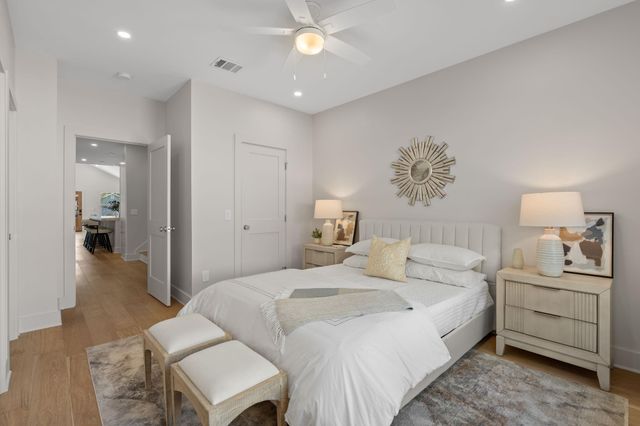 1011 W Cottage Street, Houston, TX 77009