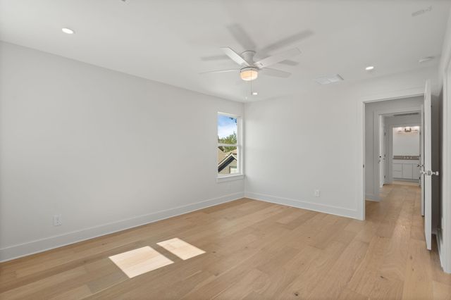 1011 W Cottage Street, Houston, TX 77009