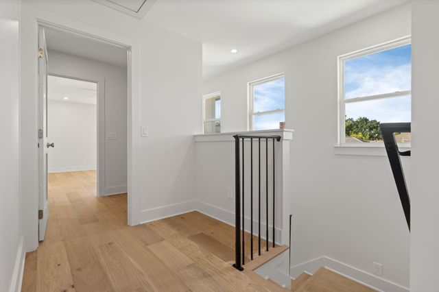 1011 W Cottage Street, Houston, TX 77009