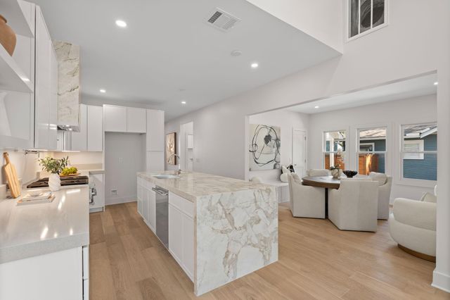 1011 W Cottage Street, Houston, TX 77009