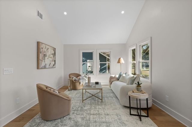 1011 W Cottage Street, Houston, TX 77009