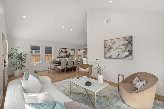 1011 W Cottage Street, Houston, TX 77009