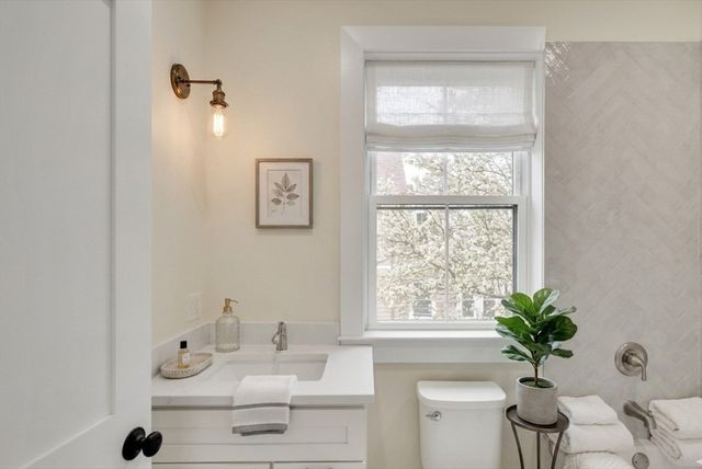 72 Oakland Street 1, Boston, MA 02135