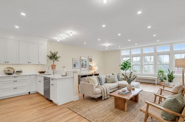 72 Oakland Street 1, Boston, MA 02135
