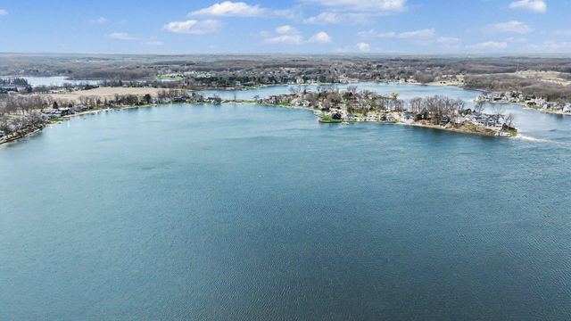 459 Treasure Island Drive, Mattawan, MI 49071