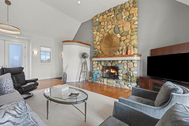 459 Treasure Island Drive, Mattawan, MI 49071