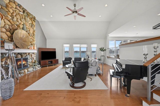 459 Treasure Island Drive, Mattawan, MI 49071