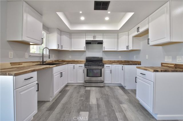 15313 Greenrock Avenue, Lake Los Angeles, CA 93535