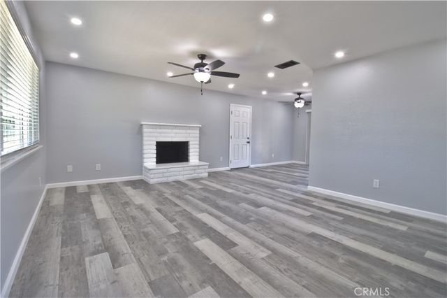 15313 Greenrock Avenue, Lake Los Angeles, CA 93535