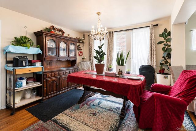 9121 110th Street, Richmond Hill, NY 11418