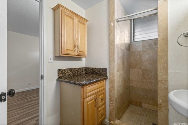 254 Kaiulani Avenue, Honolulu, HI 96815