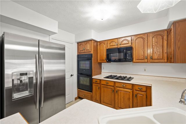 104 Timber Lane Ct, Aleppo, PA 15143