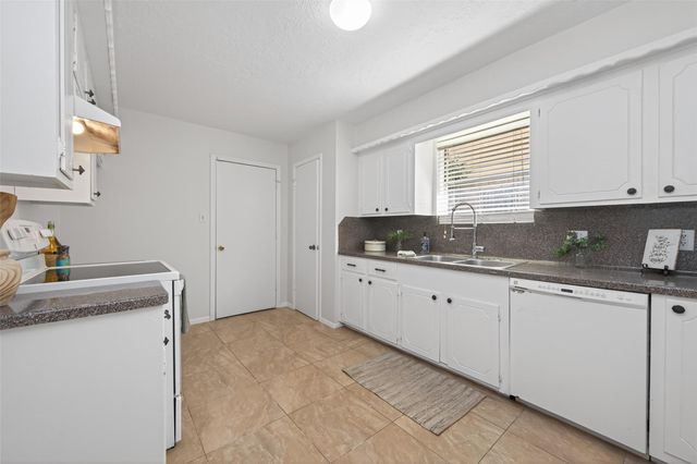 23919 Farm Hill Road, Spring, TX 77373