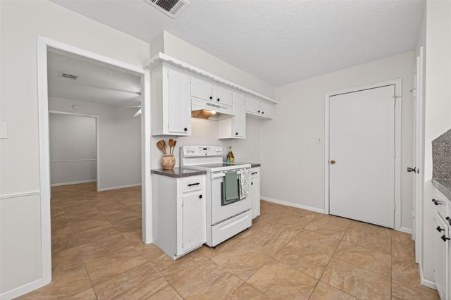 23919 Farm Hill Road, Spring, TX 77373