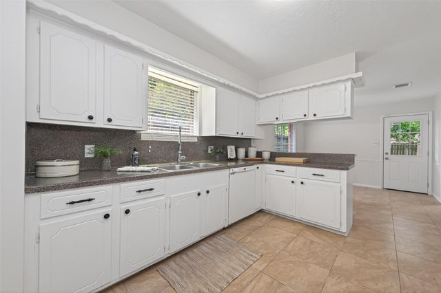 23919 Farm Hill Road, Spring, TX 77373