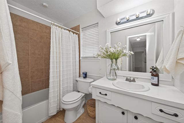 23919 Farm Hill Road, Spring, TX 77373