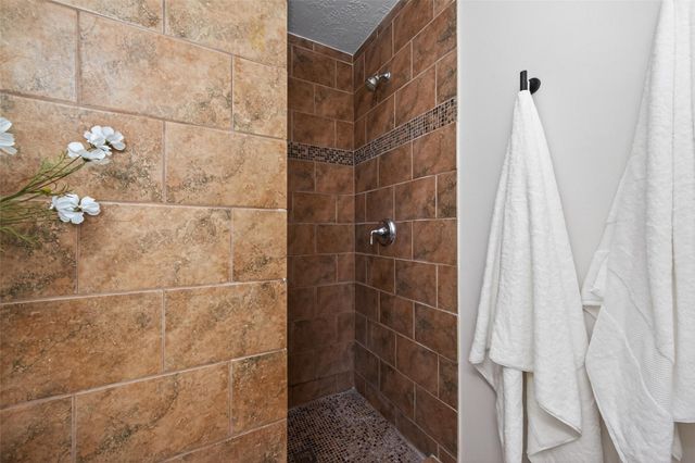 23919 Farm Hill Road, Spring, TX 77373