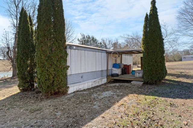 280 Bone Cave Rd, Rock Island, TN 38581