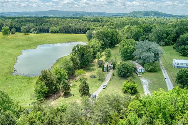 280 Bone Cave Rd, Rock Island, TN 38581