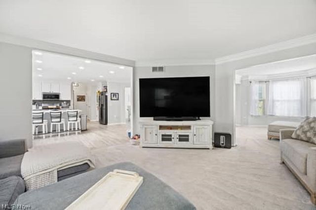 964 Kings Cross Drive, Wadsworth, OH 44281