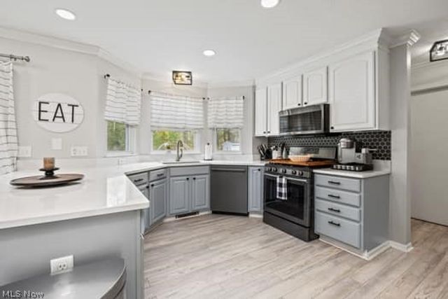 964 Kings Cross Drive, Wadsworth, OH 44281