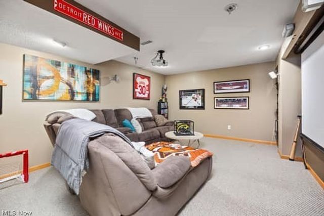964 Kings Cross Drive, Wadsworth, OH 44281