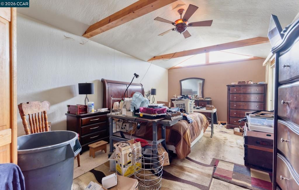Image 10 of property listing at 457 Gilda Ave, Martinez, CA 94553