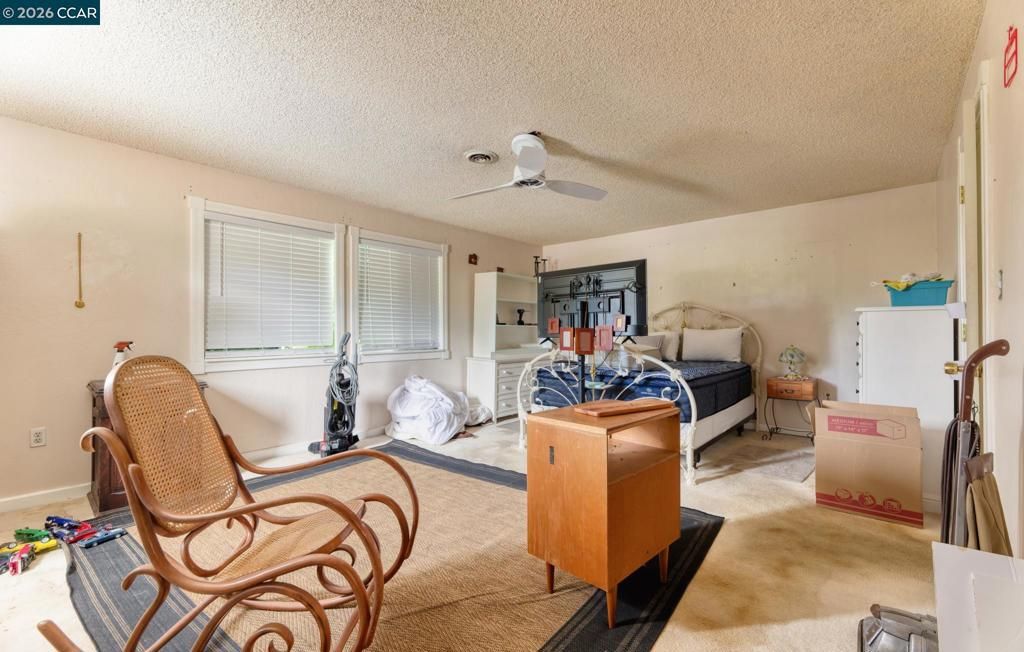 Image 19 of property listing at 457 Gilda Ave, Martinez, CA 94553