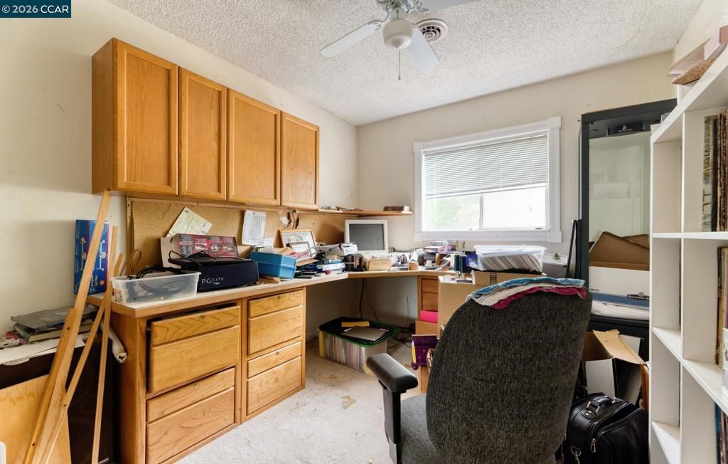 Image 21 of property listing at 457 Gilda Ave, Martinez, CA 94553