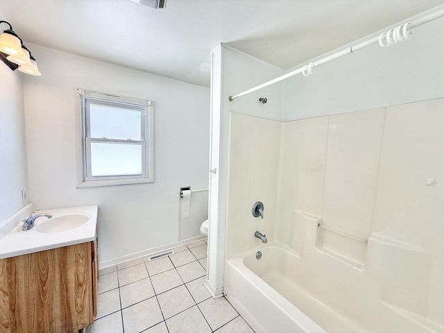 1513 Skinner DRIVE, Twin Lakes, WI 53181