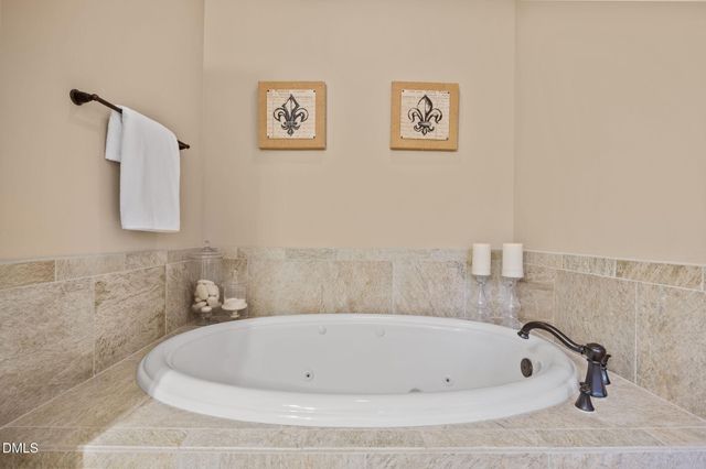 5600 Bella Terra Court, Wake Forest, NC 27587