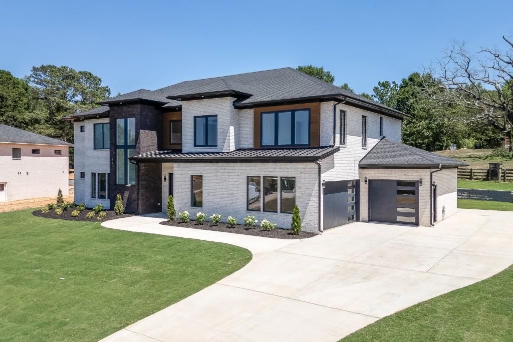 553 Versailles Drive, Auburn, GA 30011