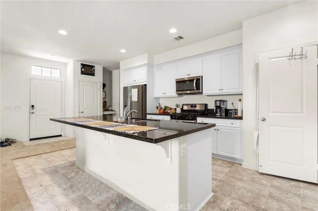 35342 Marabella Court, Winchester, CA 92596