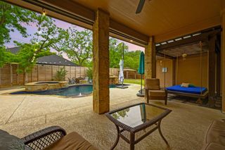 605 River Oaks DR, Austin, TX 78748