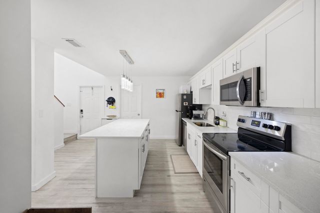 3477 Deer Creek Palladian Circle, Deerfield Beach, FL 33442