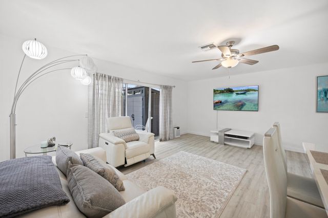 3477 Deer Creek Palladian Circle, Deerfield Beach, FL 33442