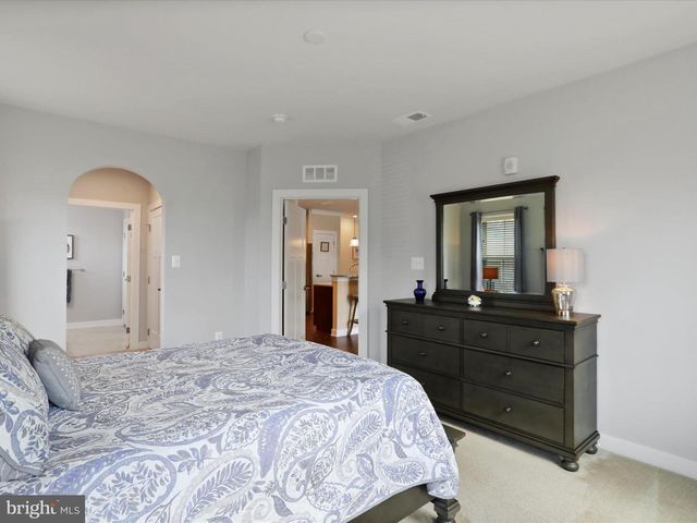 6480 CALVERTON DR #101, Frederick, MD 21703
