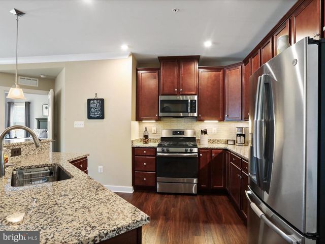 6480 CALVERTON DR #101, Frederick, MD 21703