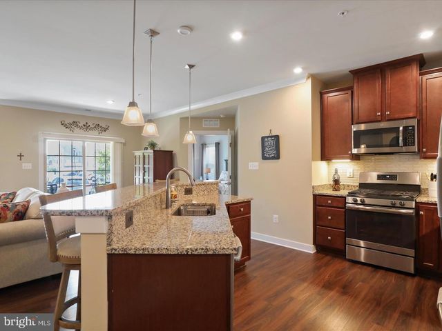 6480 CALVERTON DR #101, Frederick, MD 21703