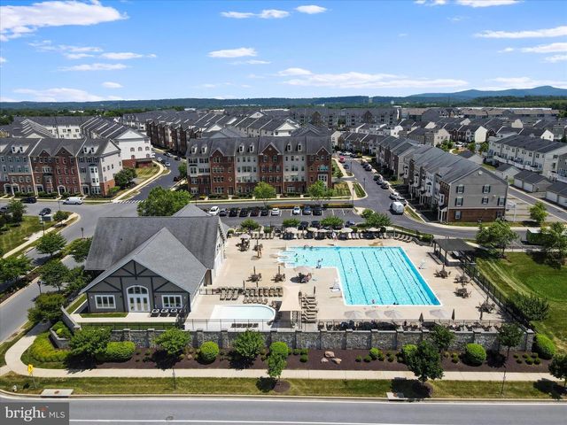 6480 CALVERTON DR #101, Frederick, MD 21703
