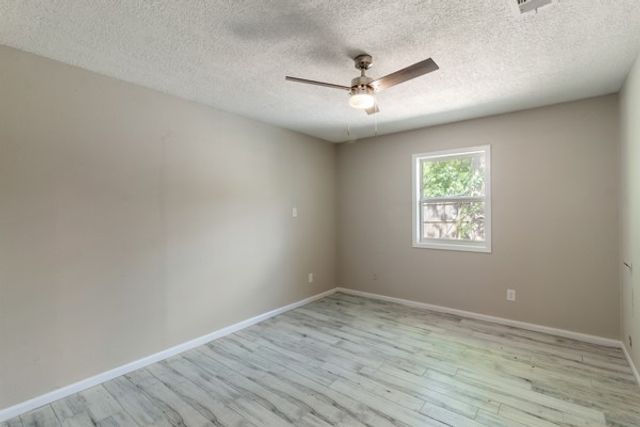 4104 Marsh Street, Bryan, TX 77803