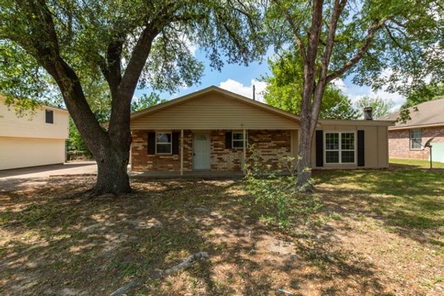 4104 Marsh Street, Bryan, TX 77803
