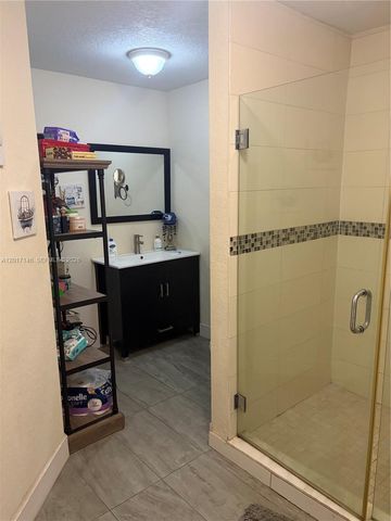 6725 NW 174th Ter I-12, Hialeah, FL 33015
