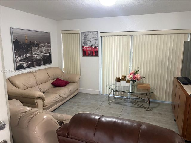 6725 NW 174th Ter I-12, Hialeah, FL 33015