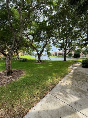 7950 N Nob Hill Rd 202, Tamarac, FL 33321