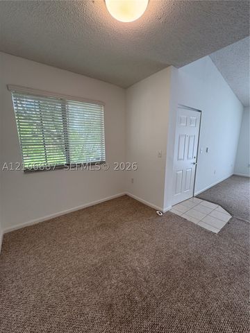 7950 N Nob Hill Rd 202, Tamarac, FL 33321